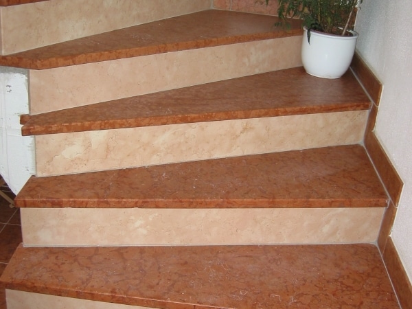 Natursteine Reinthaler Innnen Stiege