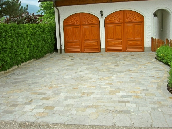 Silbergneis Polygonplatten Bahnen